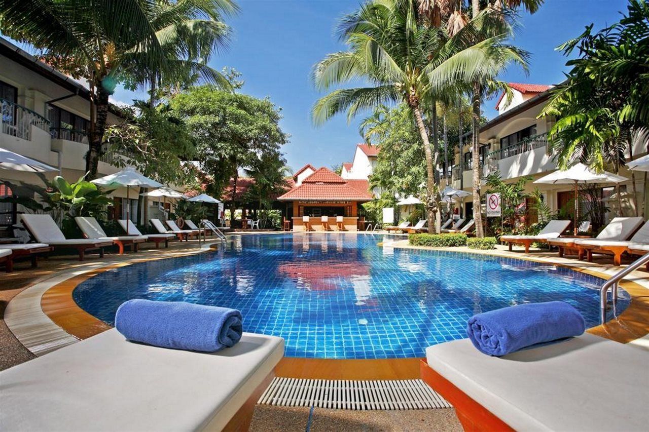 Horizon Patong Beach Resort And Spa Exterior foto