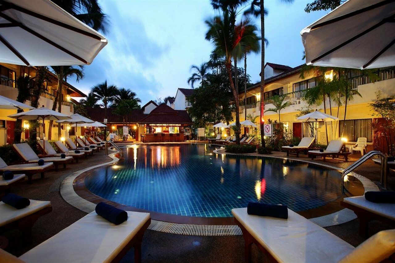 Horizon Patong Beach Resort And Spa Exterior foto